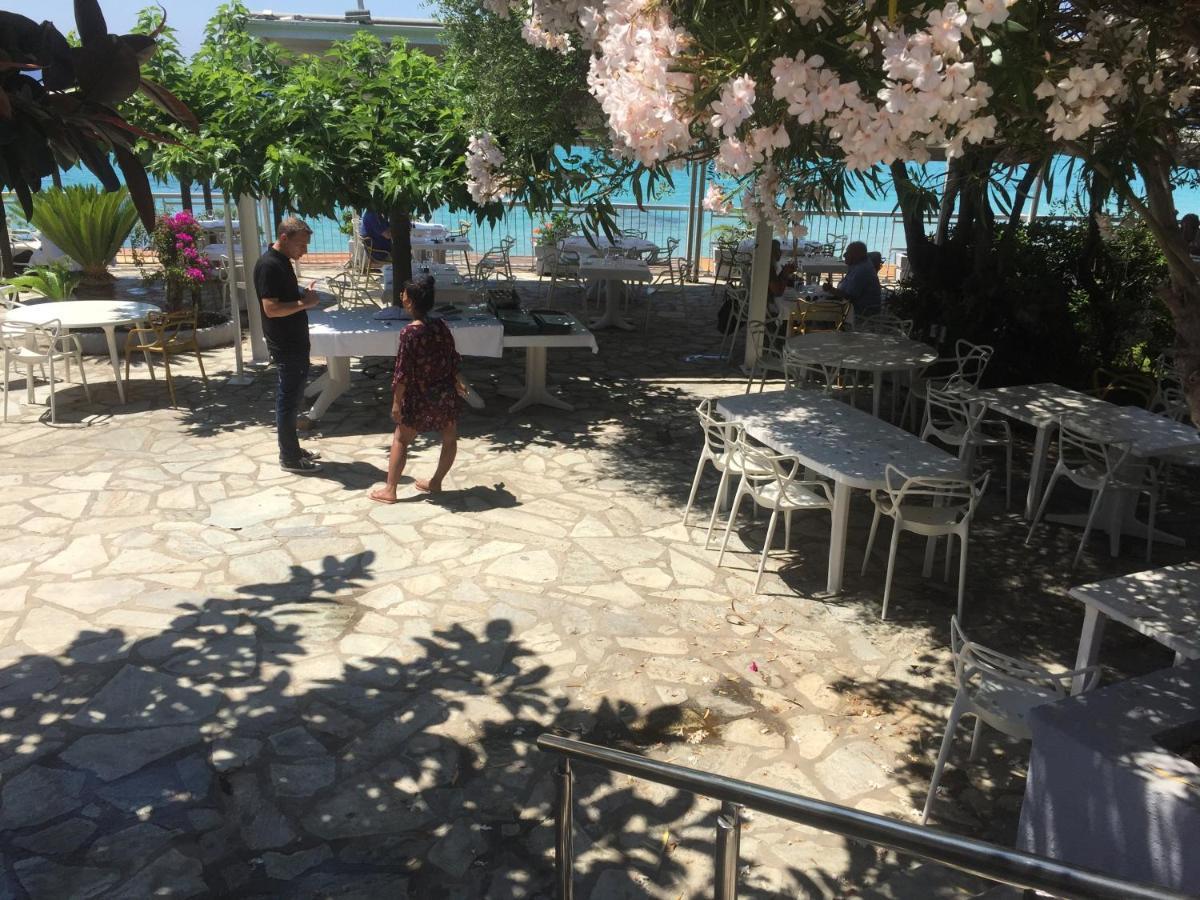 Ajaccio Magnifique T2 45M2 Neuf 5 Personnes Clim Wifi Stationnement Gratuit Centre Ville Plage A 300M エクステリア 写真